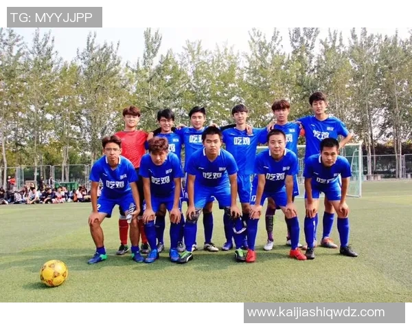 北京足球队选拔赛点评团队协作表现分析与提升建议