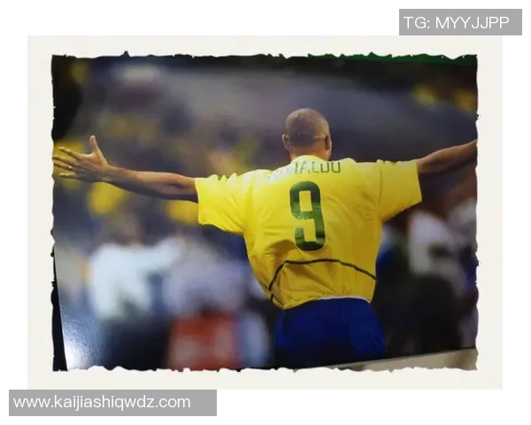 足球传奇罗纳尔多的银幕之旅揭秘与精彩瞬间回顾 足球传奇罗纳尔多的银幕之旅揭秘与精彩瞬间回顾